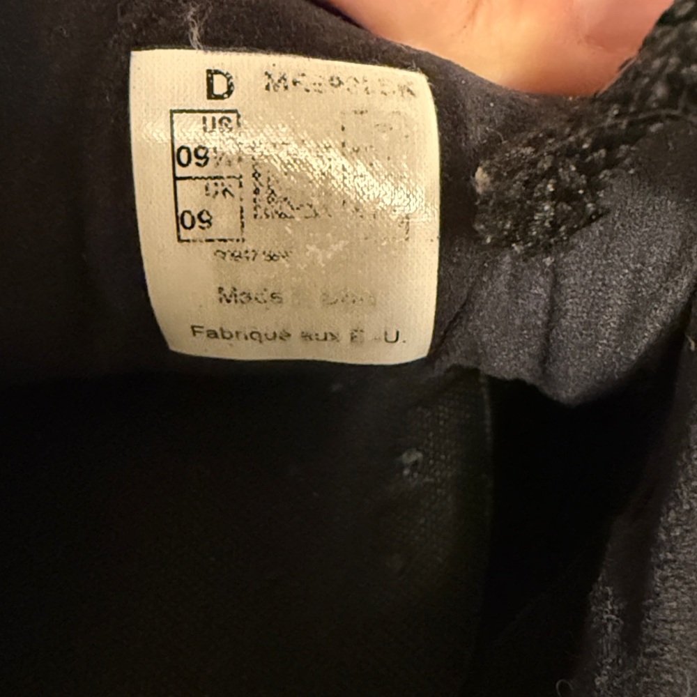 New Balance 993 Black Sneakers with White Accents - Picture 6 of 6